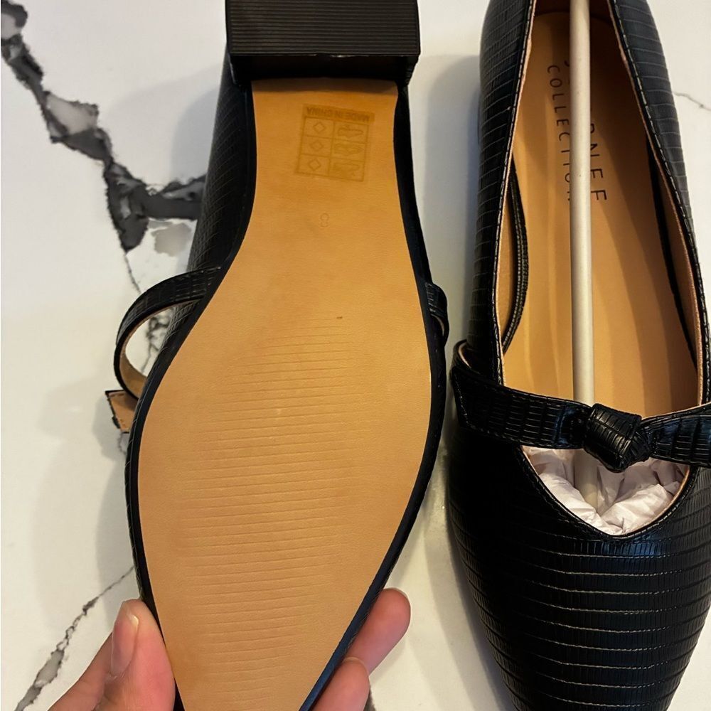 Journee Collection Black Mary Jane Flat 8 - Picture 3 of 4
